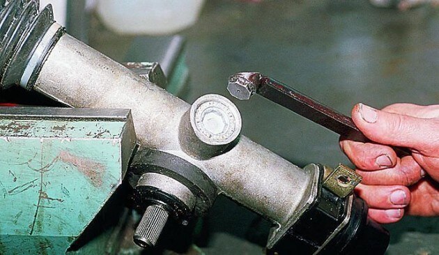 Рейка рулевая на Лада Приора — замена и ремонт